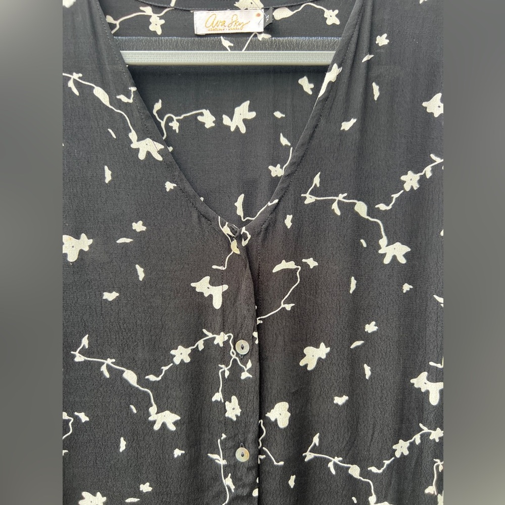 Ava Sky Fighting Eel Midi Button Down Floral Hawa… - image 4